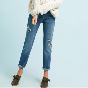 Anthropology Pilcro embroidered jeans size 29